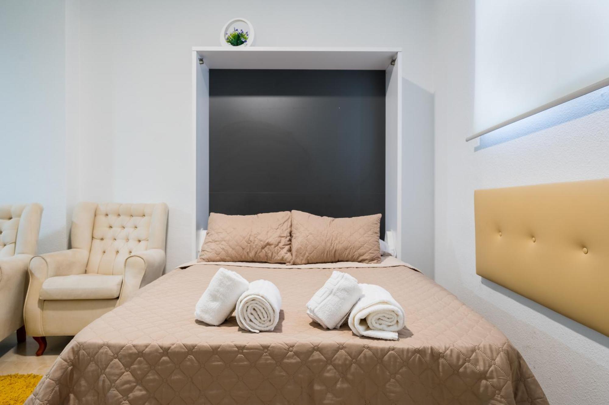 Estudio Triana Salado A Apartment Seville Exterior photo